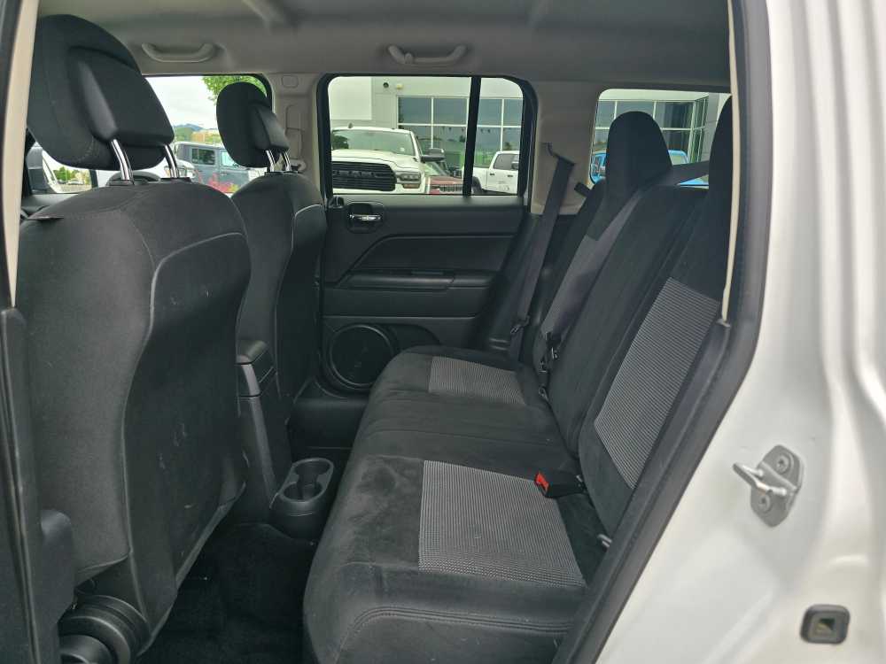 Thumbnail: 2016 Jeep Patriot - 17