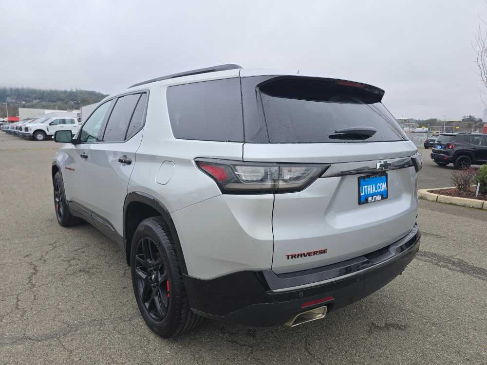 Thumbnail: 2021 Chevrolet Traverse - 3
