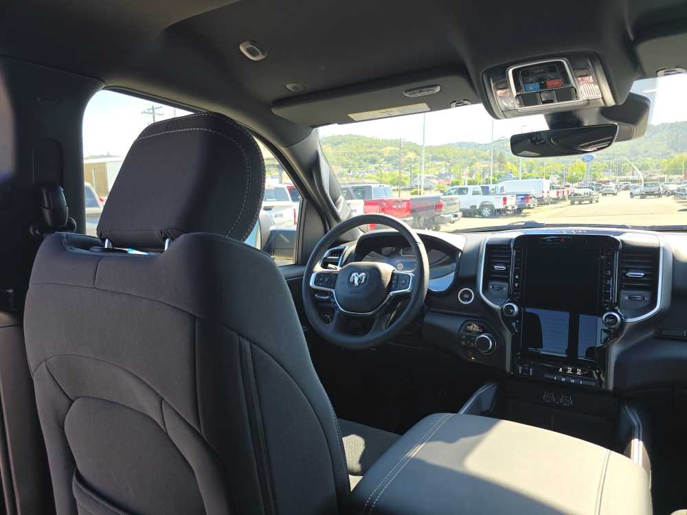 Thumbnail: 2026 RAM 1500 - 10
