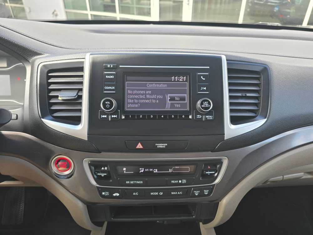 Thumbnail: 2016 Honda Pilot - 12