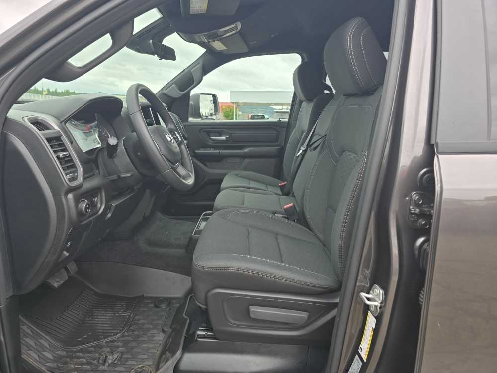 Thumbnail: 2026 RAM 1500 - 10