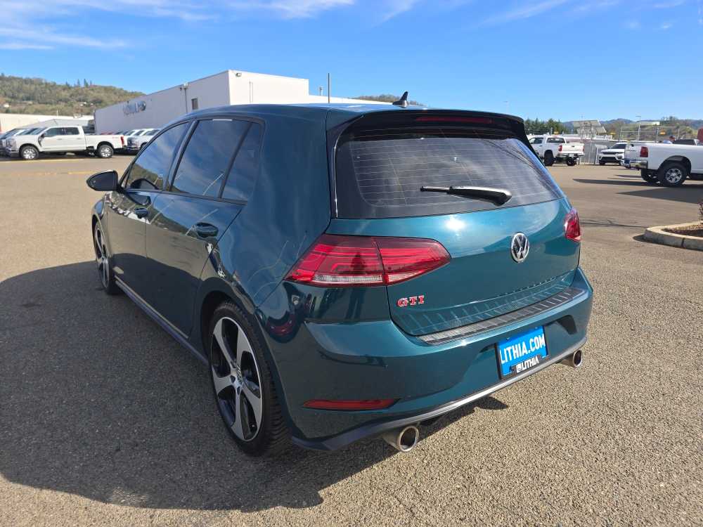 Thumbnail: 2019 Volkswagen Golf - 3