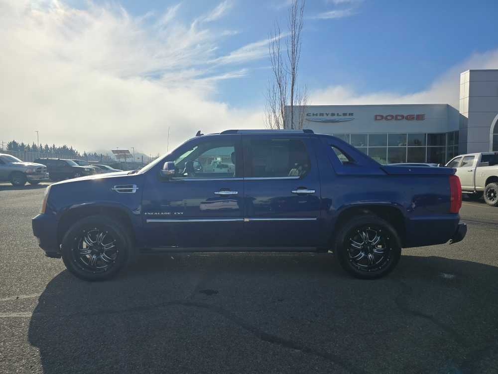 Used 2010 Cadillac Escalade EXT Premium with VIN 3GYVKNEF1AG257170 for sale in Roseburg, OR