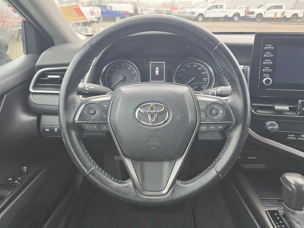 Thumbnail: 2021 Toyota Camry - 11