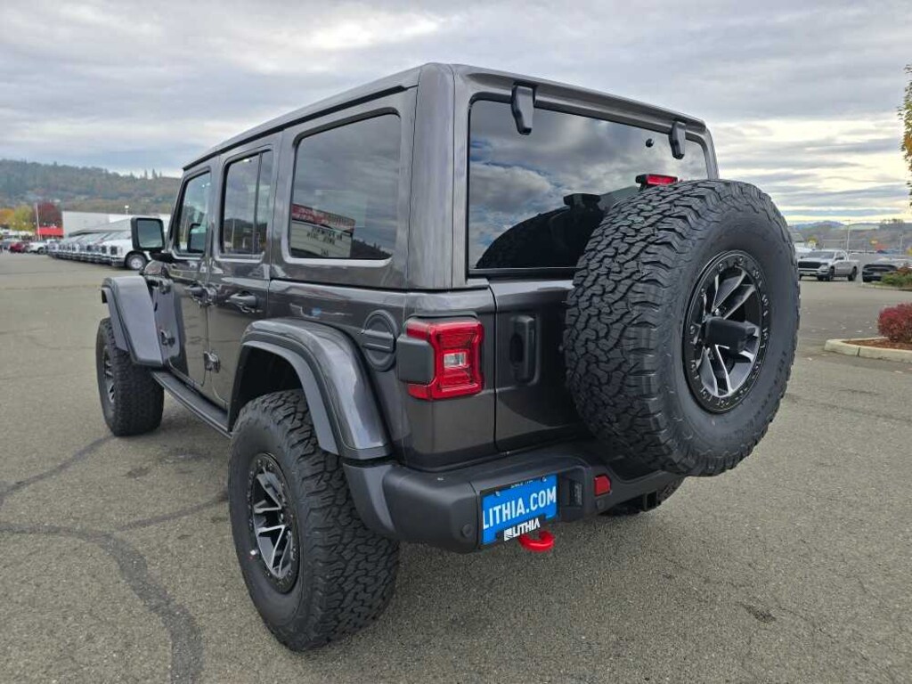 New 2026 Jeep Wrangler Rubicon X Sport Utility