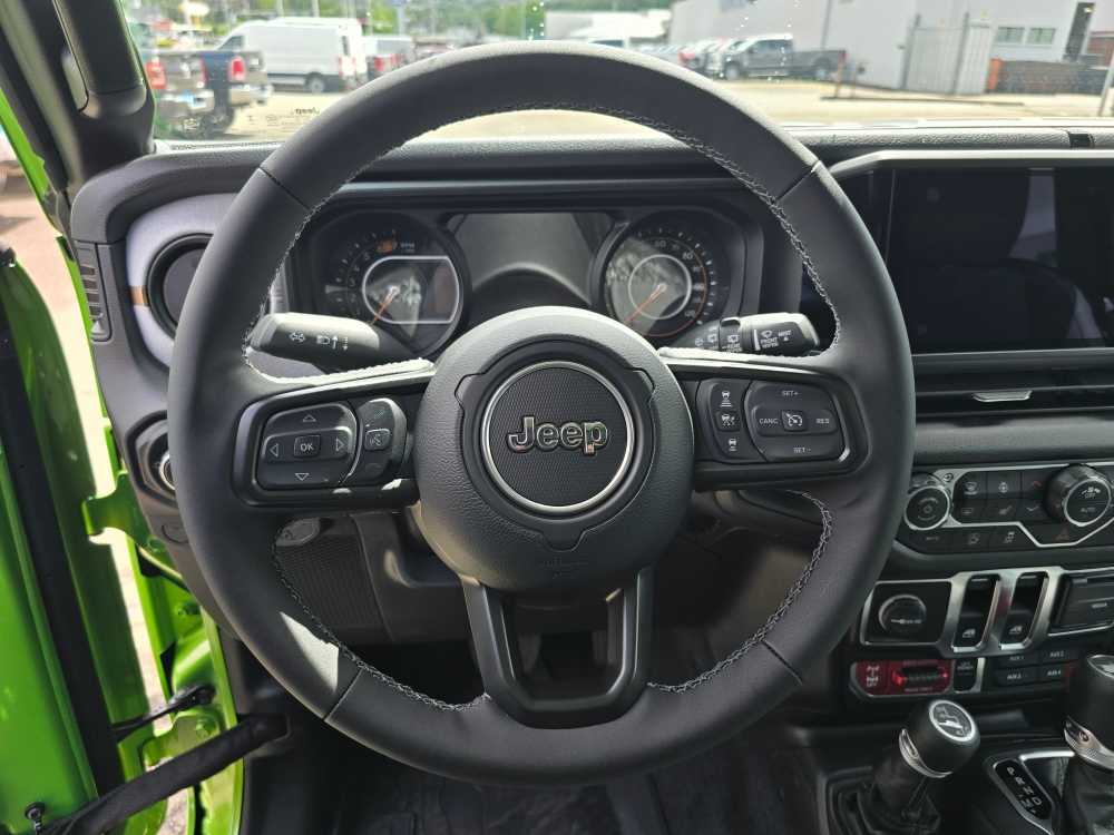 Thumbnail: 2025 Jeep Wrangler - 11