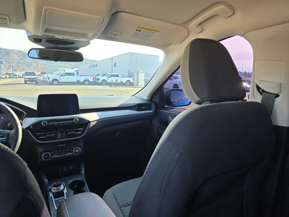 Thumbnail: 2021 Ford Escape - 14