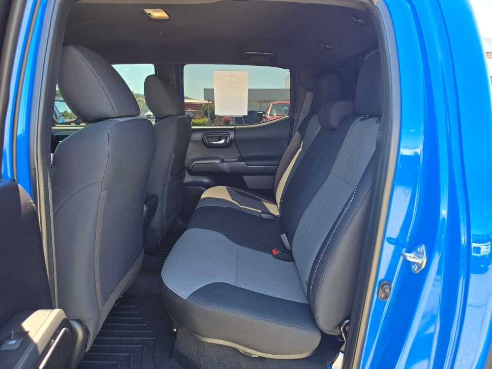 Thumbnail: 2020 Toyota Tacoma - 15