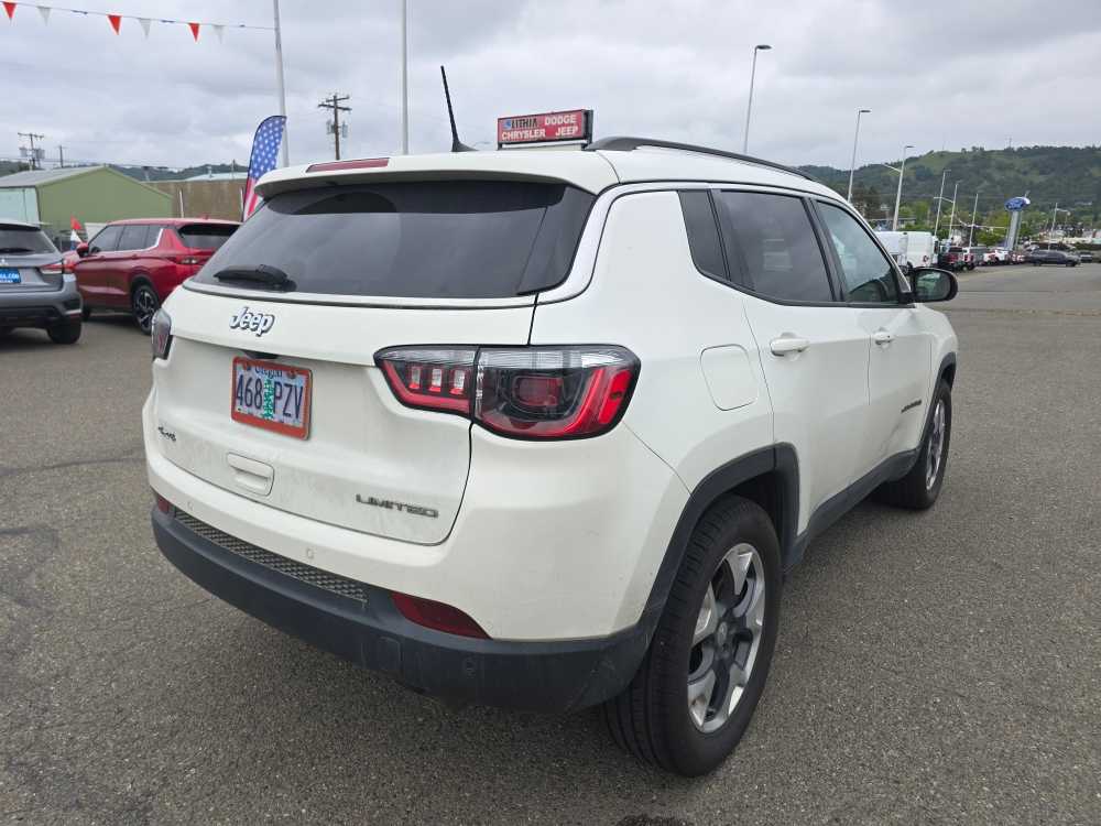 Thumbnail: 2021 Jeep Compass - 3