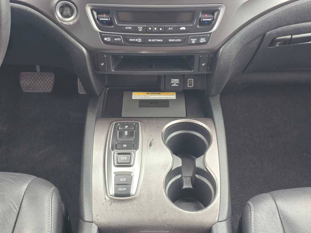 2022 Honda Pilot SE - Photo 13