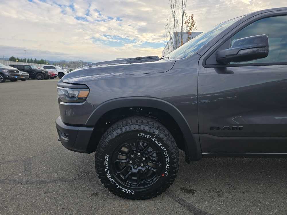 Thumbnail: 2026 RAM 1500 - 18