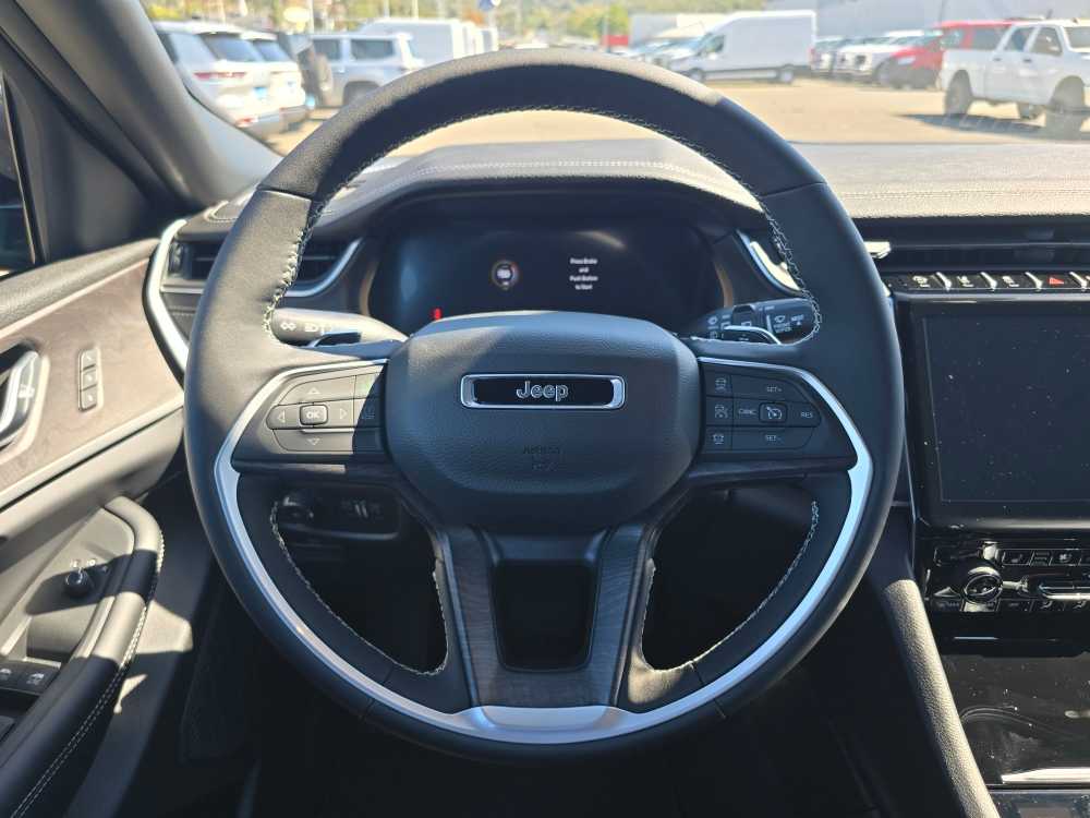 Thumbnail: 2025 Jeep Grand Cherokee - 11