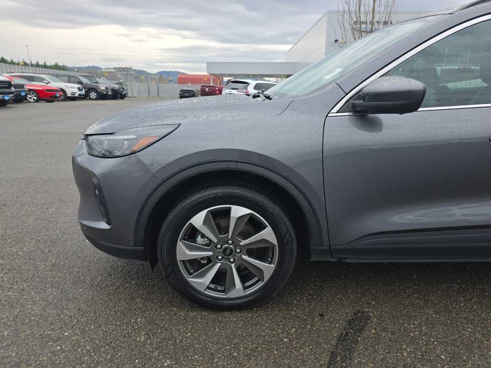 Thumbnail: 2024 Ford Escape - 18