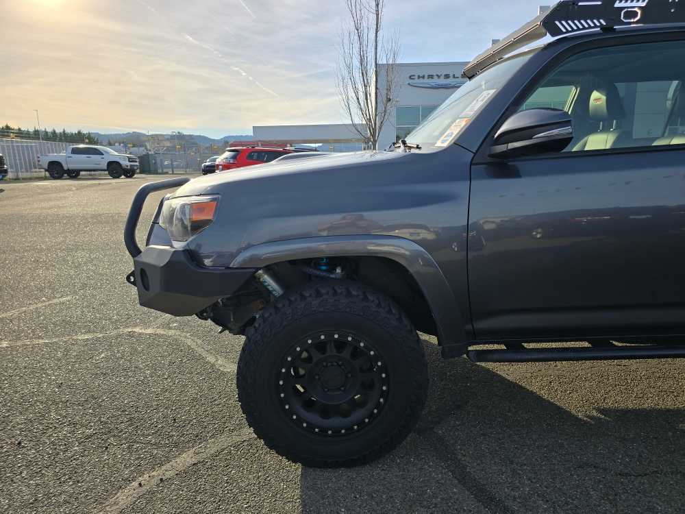 Thumbnail: 2021 Toyota 4Runner - 6