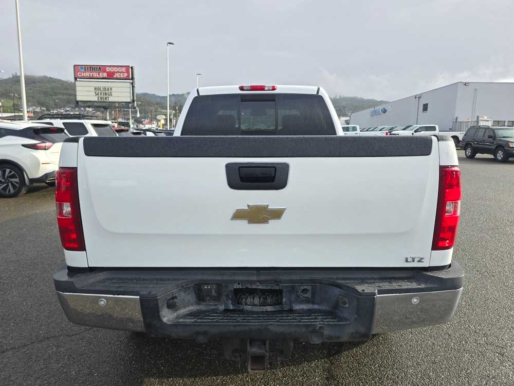 Thumbnail: 2011 Chevrolet Silverado 3500 - 4