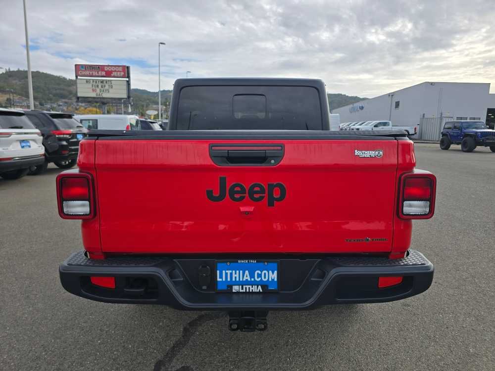 2023 Jeep Gladiator Sport photo 4