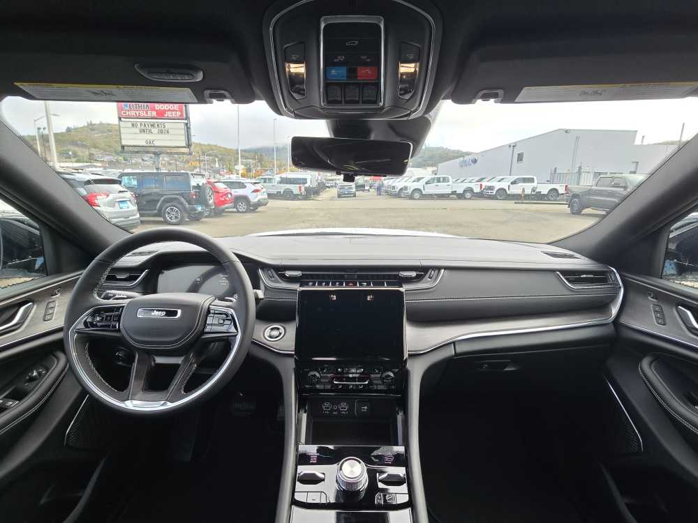 Thumbnail: 2025 Jeep Grand Cherokee - 15