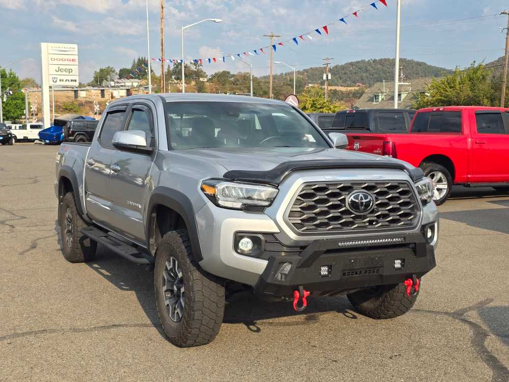 Thumbnail: 2023 Toyota Tacoma - 4