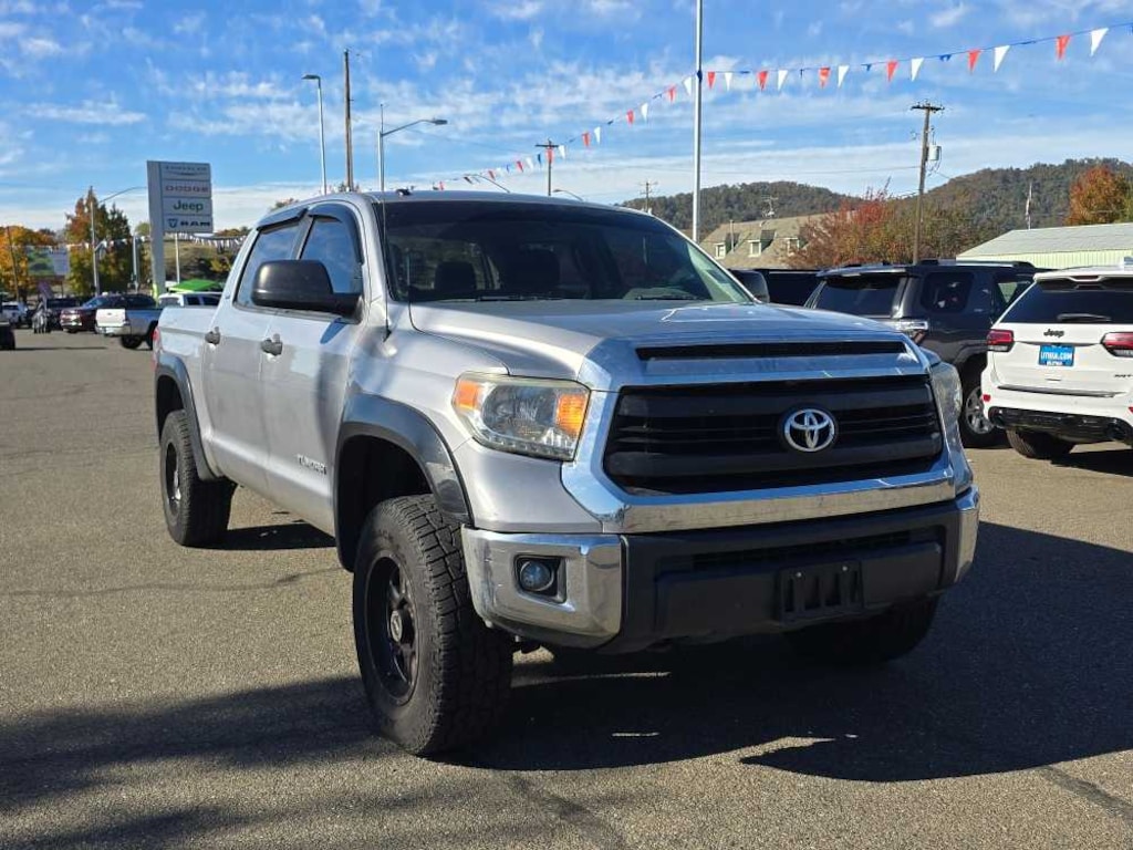 Used 2014 Toyota Tundra 4x4 SR5 4.6L V8 Truck Crew Max