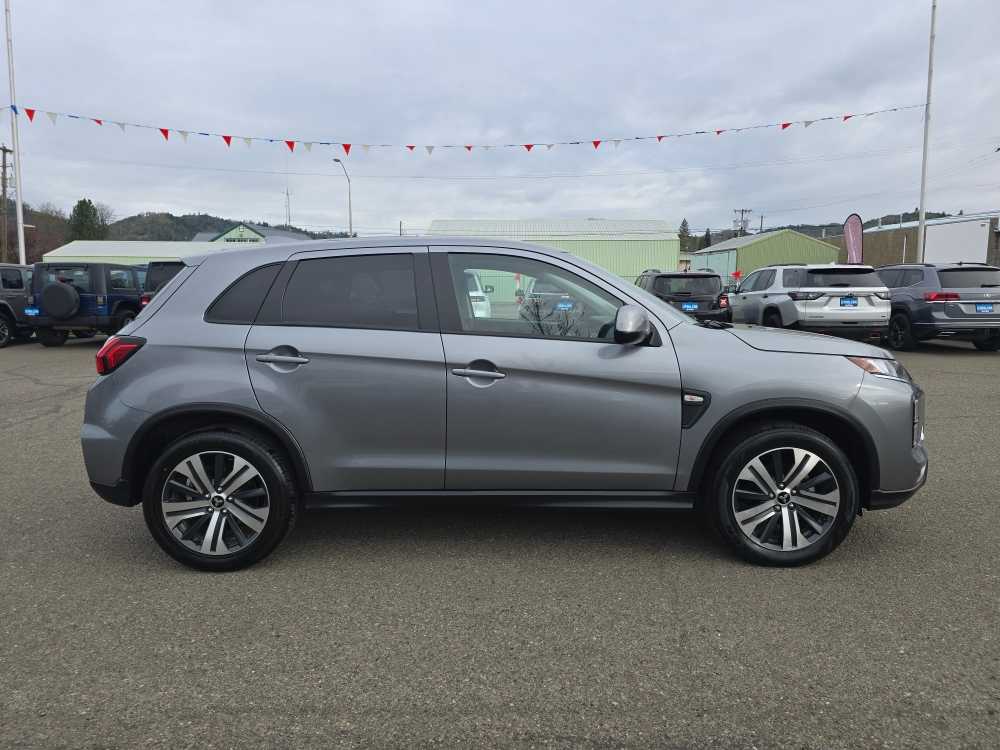 Thumbnail: 2024 Mitsubishi Outlander Sport - 6