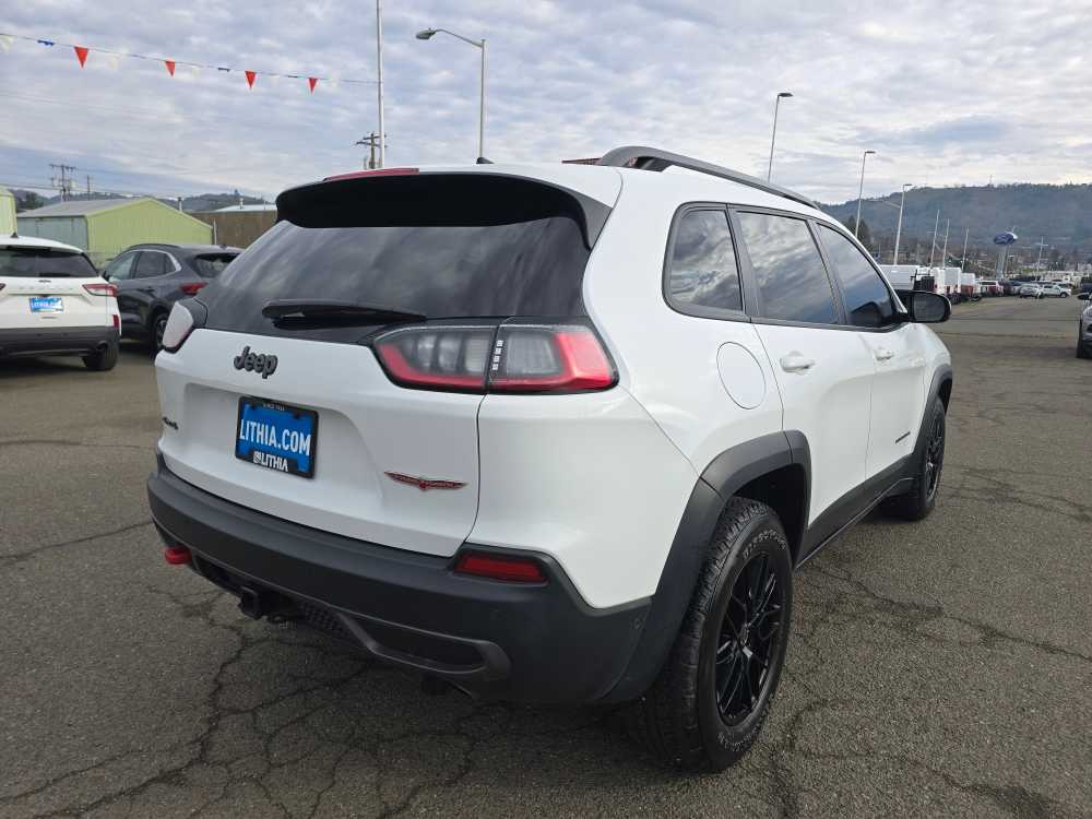 Thumbnail: 2019 Jeep Cherokee - 5