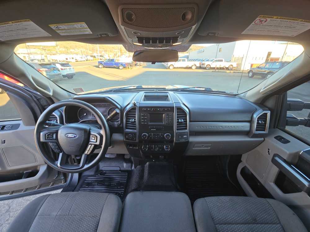 Thumbnail: 2019 Ford F-350 - 16