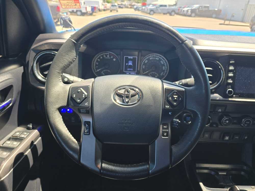 Thumbnail: 2020 Toyota Tacoma - 10