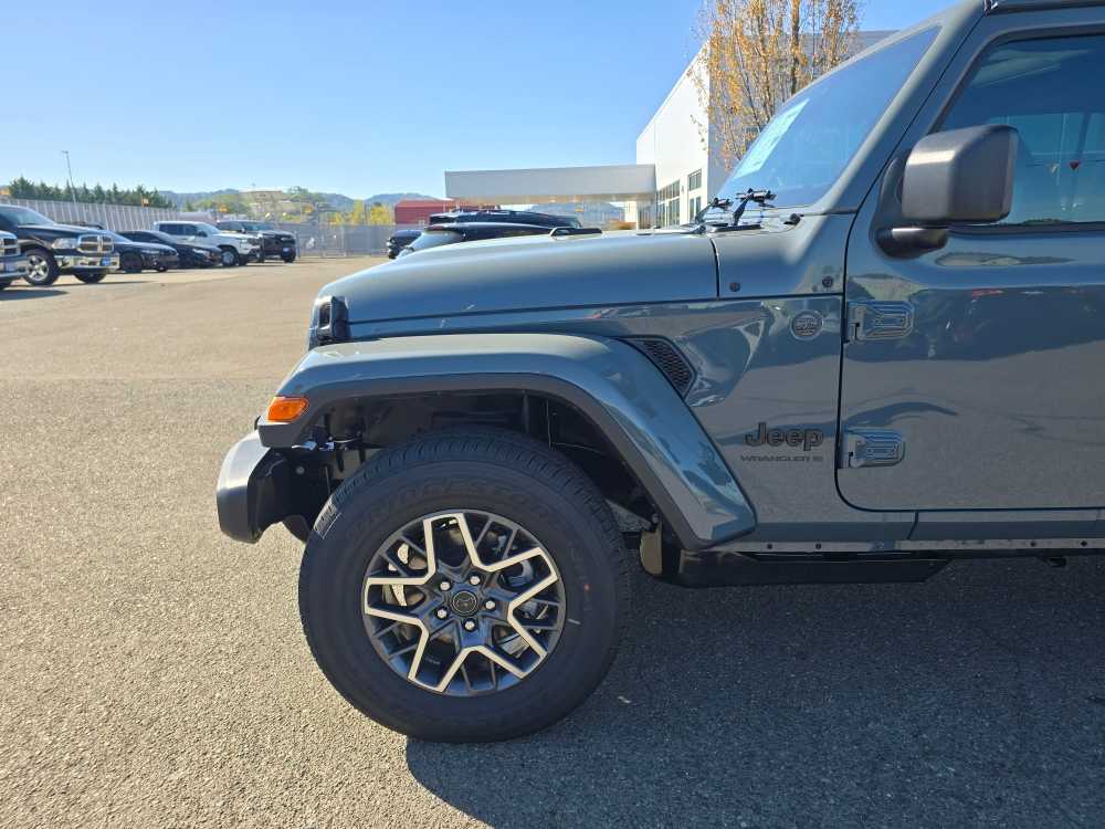 Thumbnail: 2026 Jeep Wrangler - 18