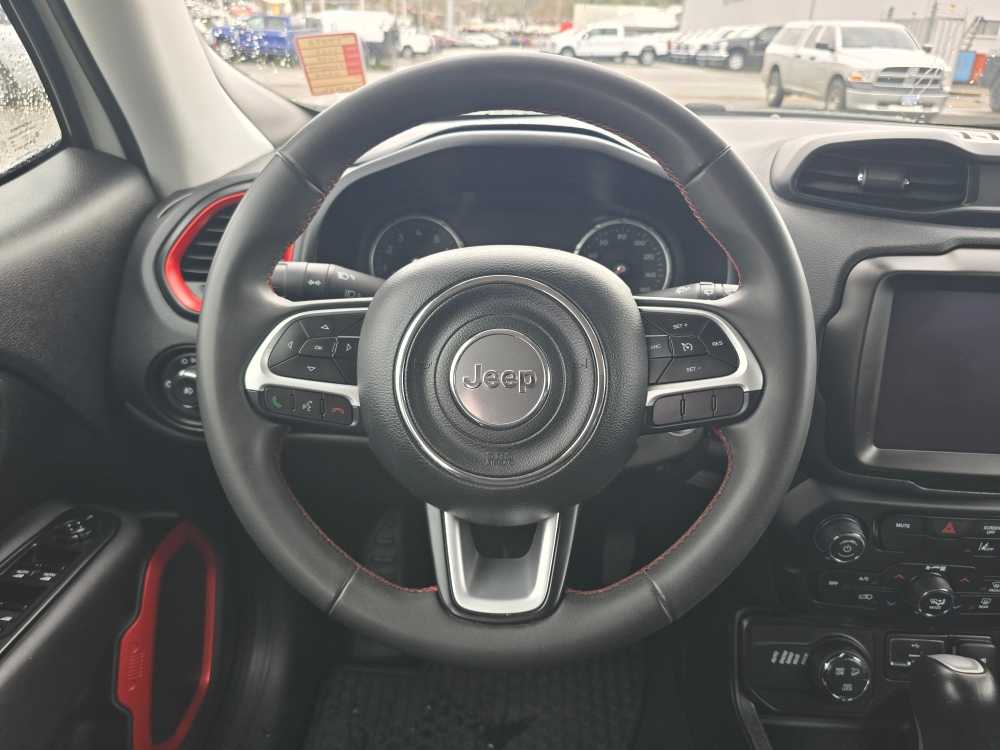 Thumbnail: 2023 Jeep Renegade - 11