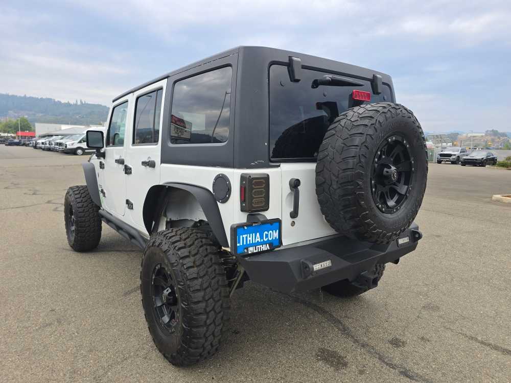 2013 Jeep Wrangler Unlimited Sport photo 3