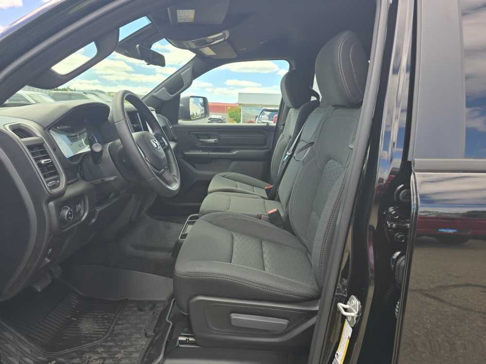 Thumbnail: 2026 RAM 1500 - 10