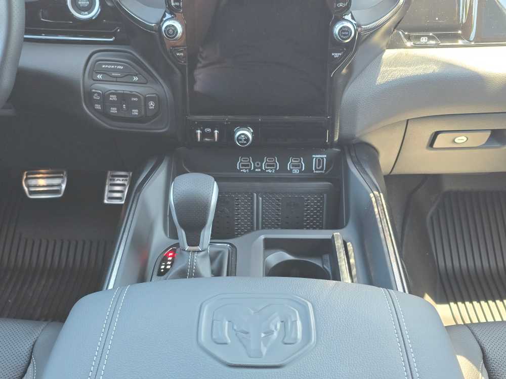 Thumbnail: 2026 RAM 1500 - 13