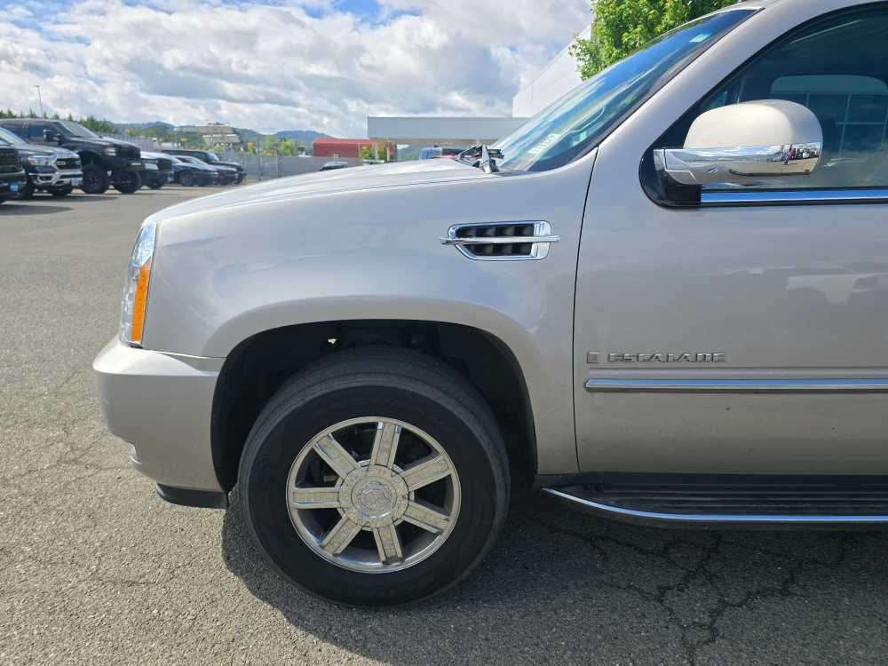Thumbnail: 2007 Cadillac Escalade - 6
