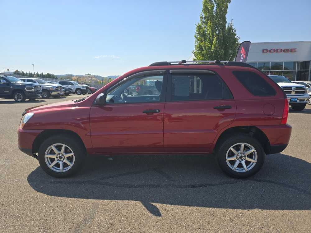 Used 2009 Kia Sportage LX with VIN KNDJF724897633698 for sale in Roseburg, OR