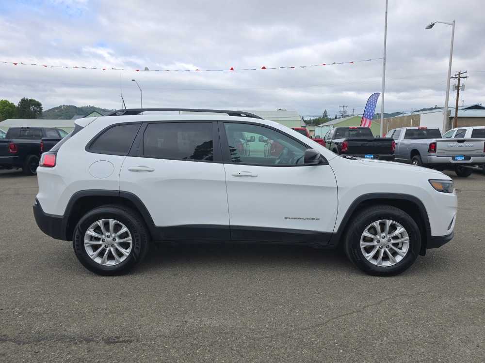 Thumbnail: 2022 Jeep Cherokee - 6