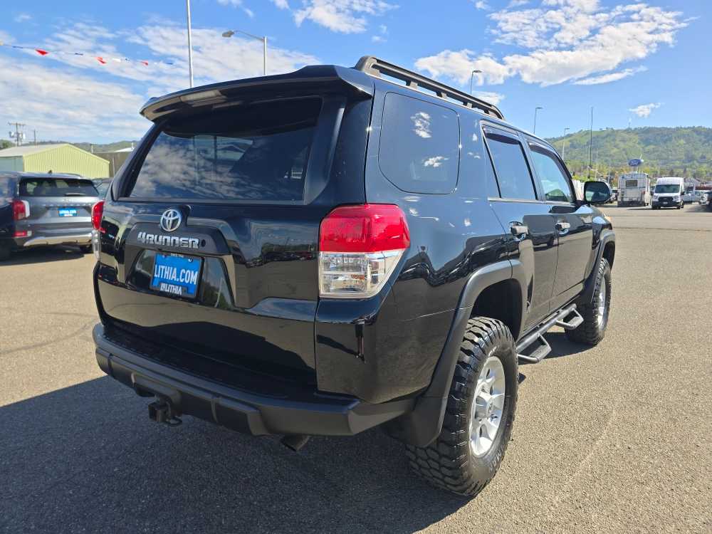 Thumbnail: 2011 Toyota 4Runner - 5