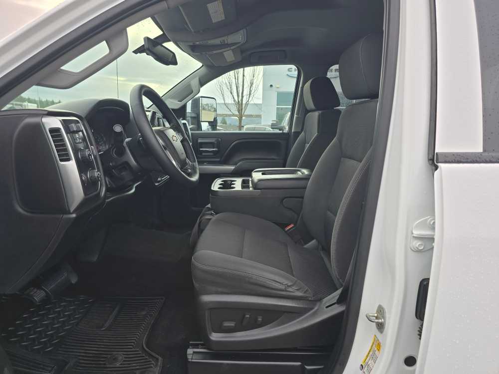 Thumbnail: 2015 Chevrolet Silverado 3500 - 9