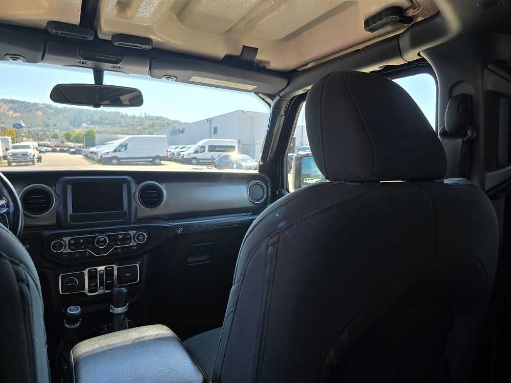 Thumbnail: 2021 Jeep Wrangler - 14