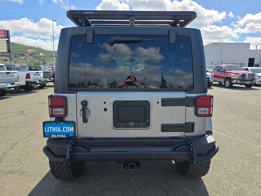 Thumbnail: 2018 Jeep Wrangler - 3