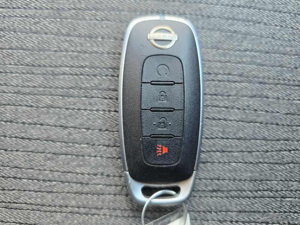 Thumbnail: 2023 Nissan Rogue - 21