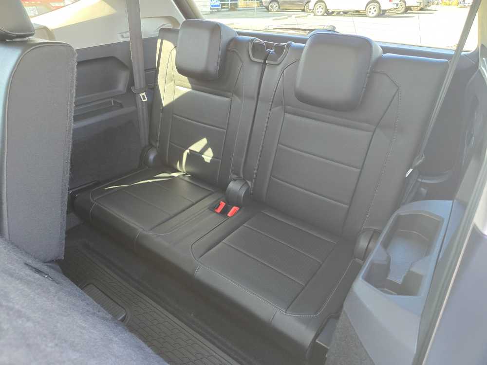 Thumbnail: 2018 Volkswagen Tiguan - 17