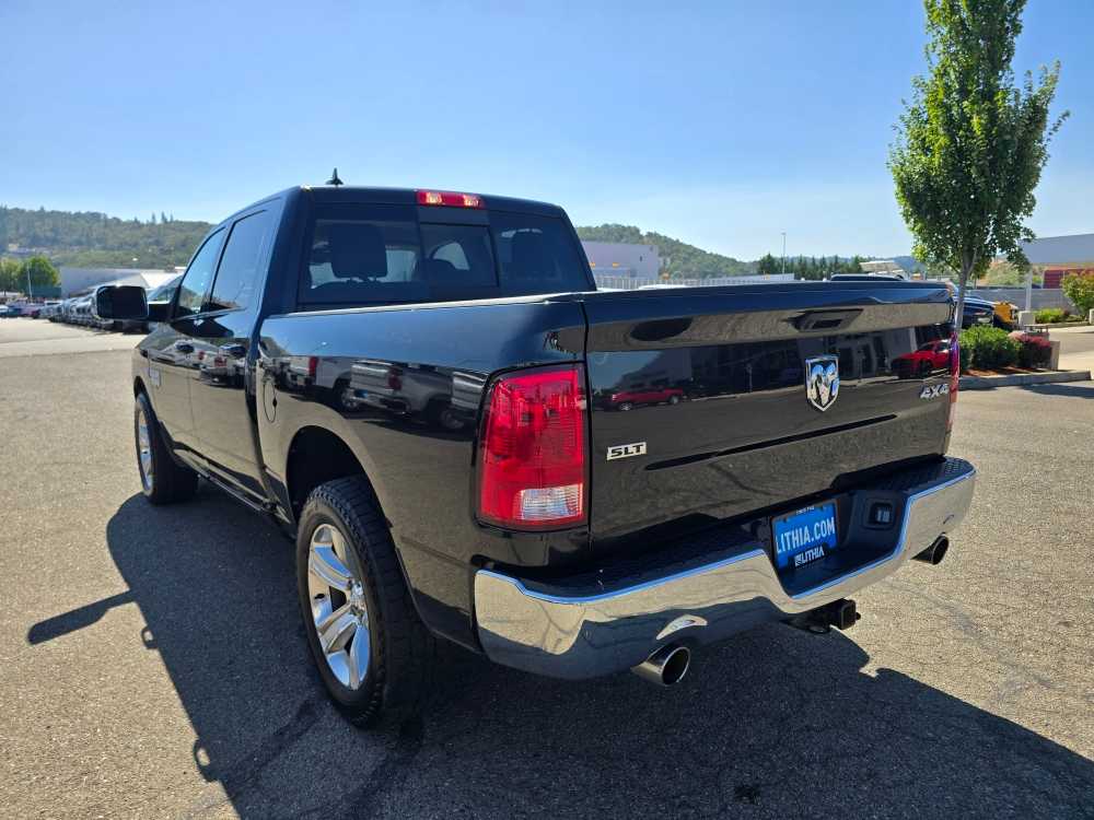 Thumbnail: 2019 RAM 1500 Classic - 3