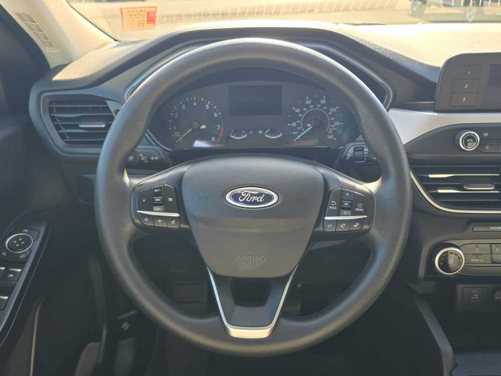 Thumbnail: 2022 Ford Escape - 10