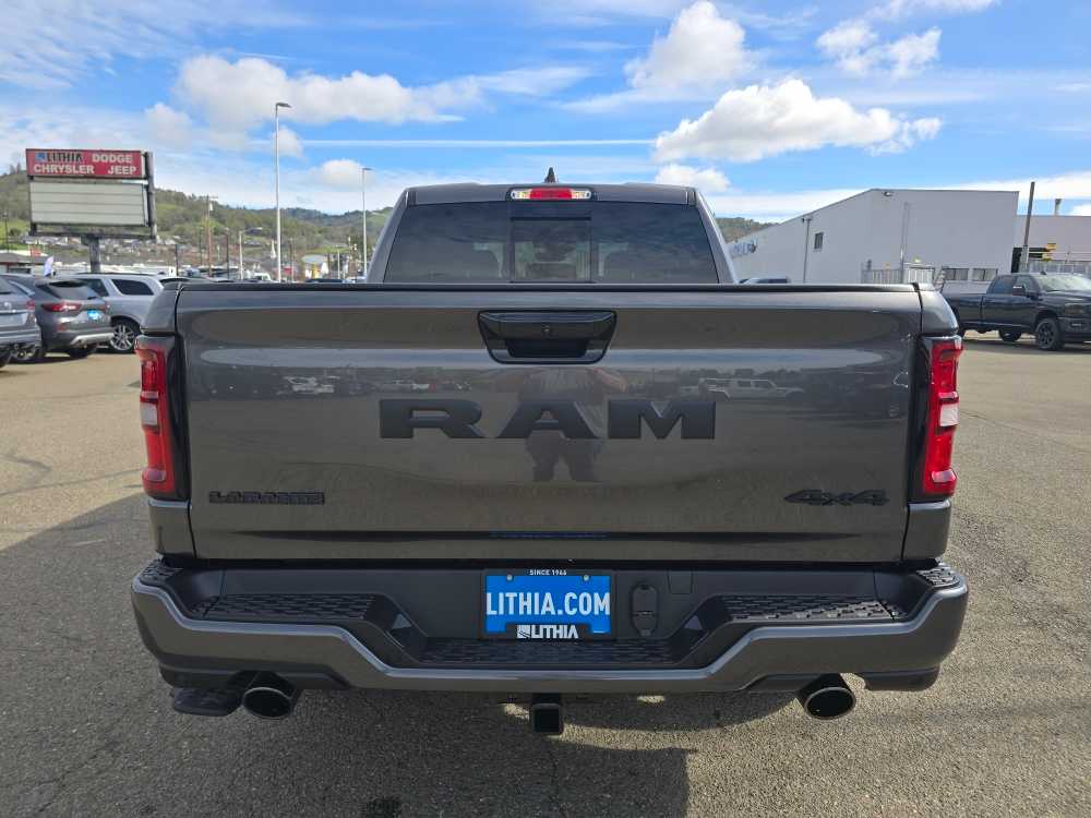 Thumbnail: 2026 RAM 1500 - 4