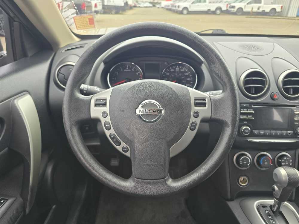 Thumbnail: 2015 Nissan Rogue - 11