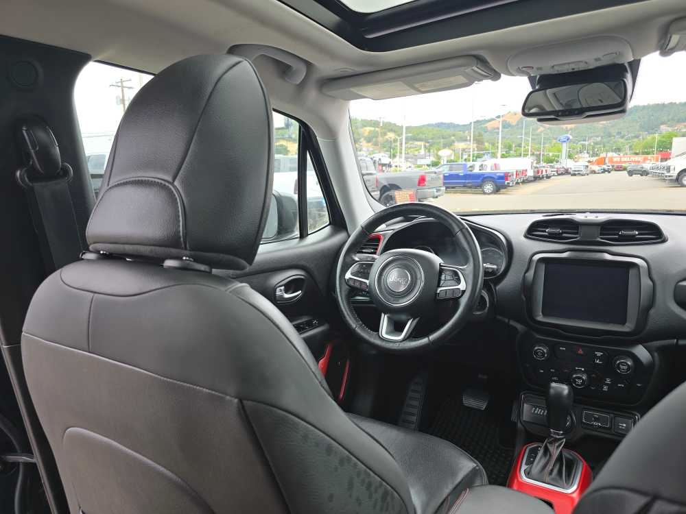 Thumbnail: 2021 Jeep Renegade - 9