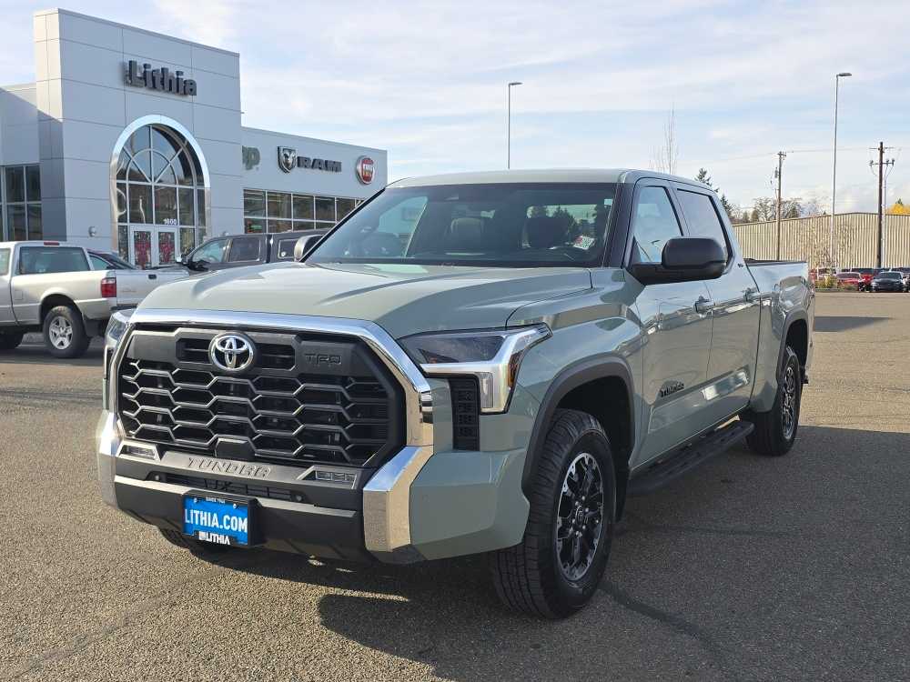 2025 Toyota Tundra SR5's photo