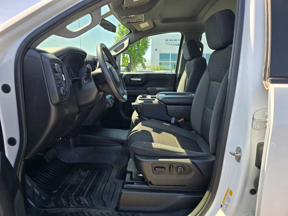 Thumbnail: 2021 Chevrolet Silverado 3500 - 9