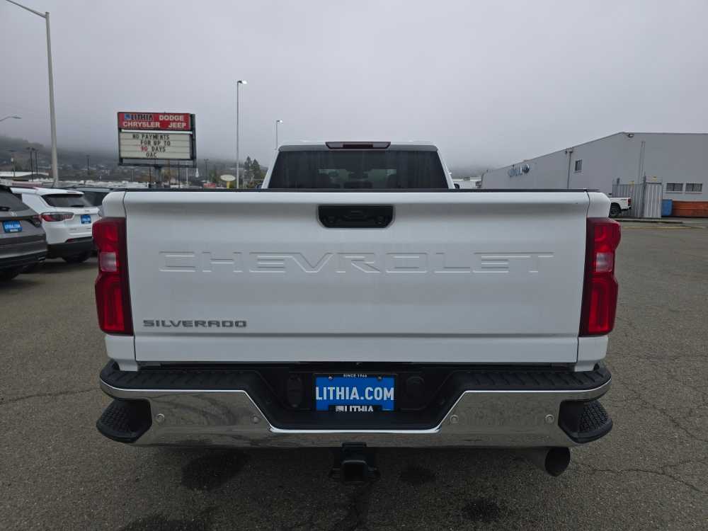 Thumbnail: 2021 Chevrolet Silverado 3500 - 4