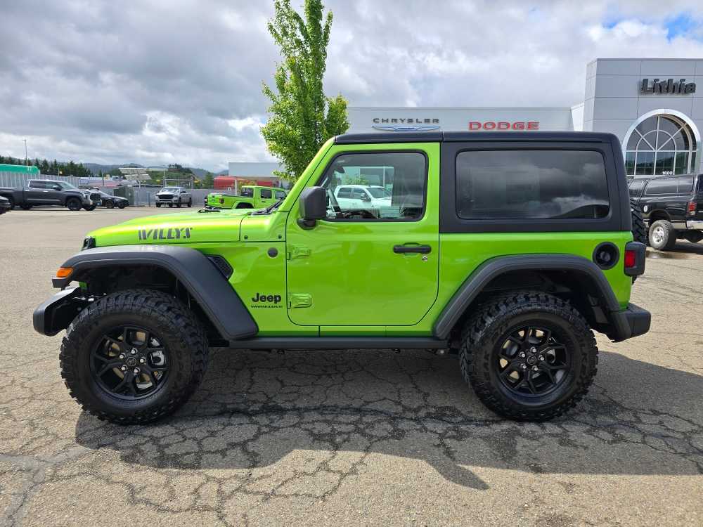 2025 Jeep Wrangler Willys photo 2